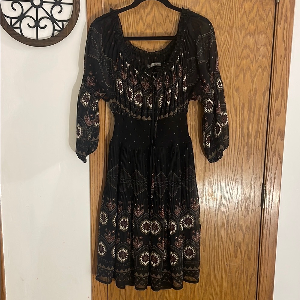 Zara Basic Elegant Black Floral Dress (M)